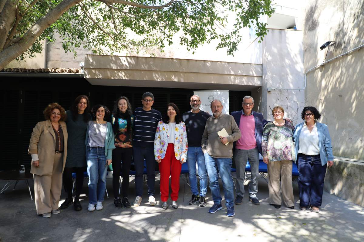Recital pel Dia Mundial de la Poesia a Pollença amb Lleonard Muntaner i El Gall Editor