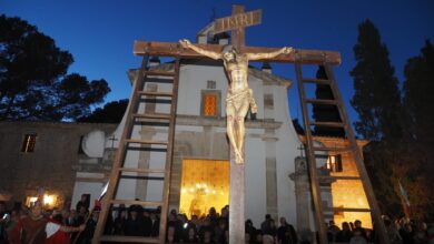 2026 divendres sant jesus a la creu fernando perianes per a punt informatiu