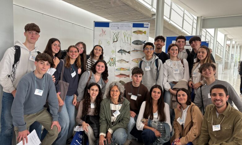 Alumnat de 1r de batxillerat de tècniques experimentals al congrés SeCosta